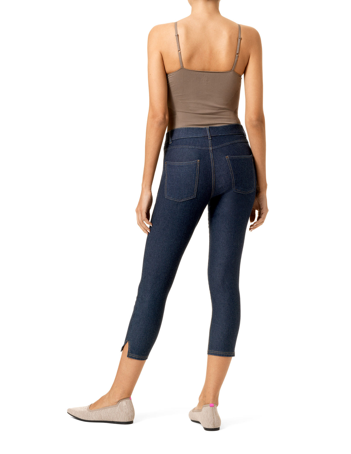 HUE Essential Denim Mid-Rise Capri Legging