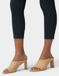 HUE Hi-Rise Ultra Soft Denim Capri