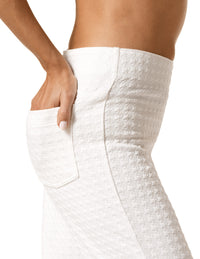 HUE Textured Ponte Cropped Flare Legging