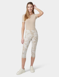 HUE Game Changing Denim Capri