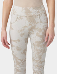 HUE Game Changing Denim Capri