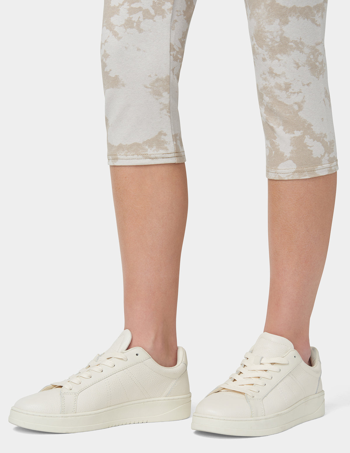 HUE Game Changing Denim Capri