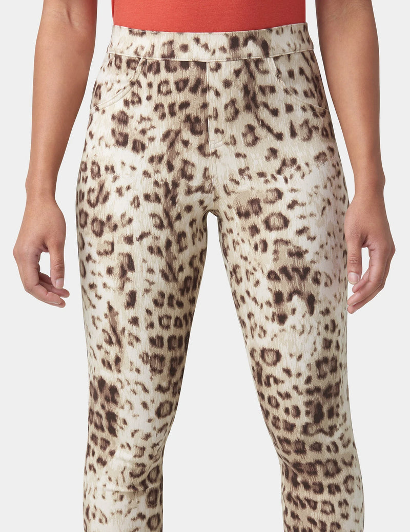 HUE Leopard Denim Capri